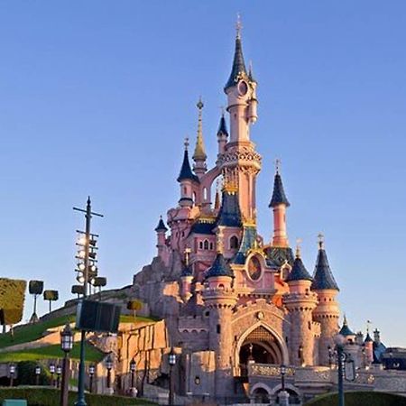 F2 proche gare et toute commodité Château-Thierry Extérieur photo